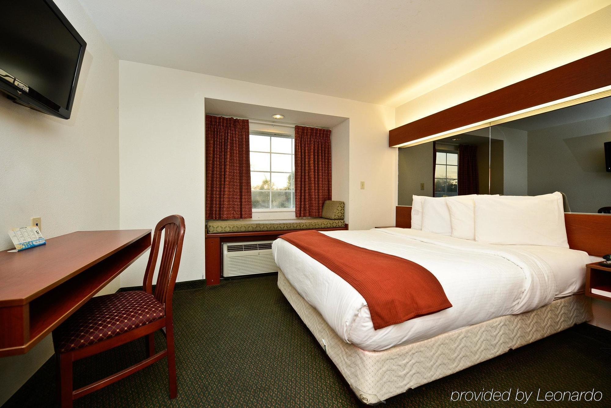 Americas Best Value Inn Lake Charles Interstate 210 Extérieur photo