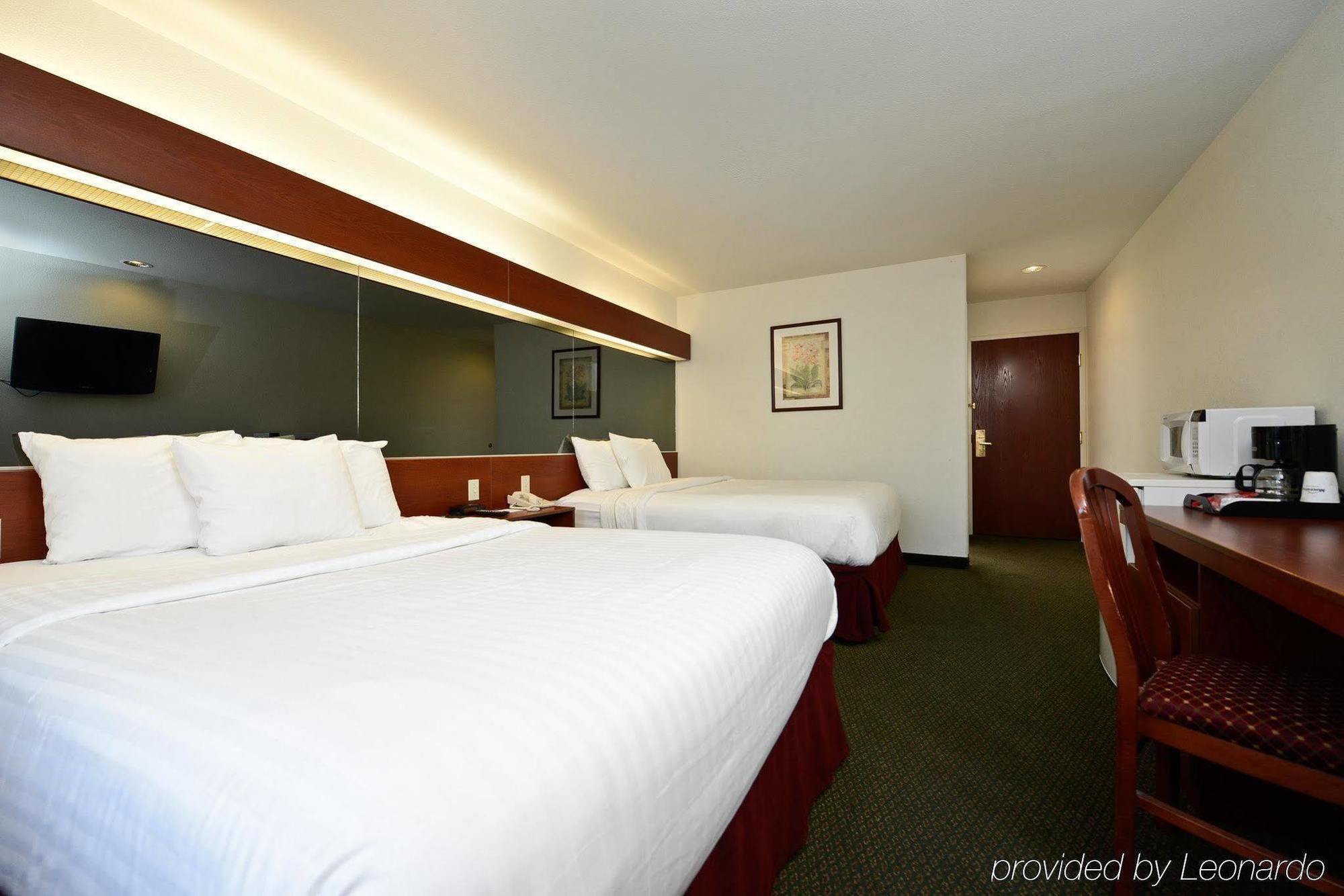 Americas Best Value Inn Lake Charles Interstate 210 Extérieur photo